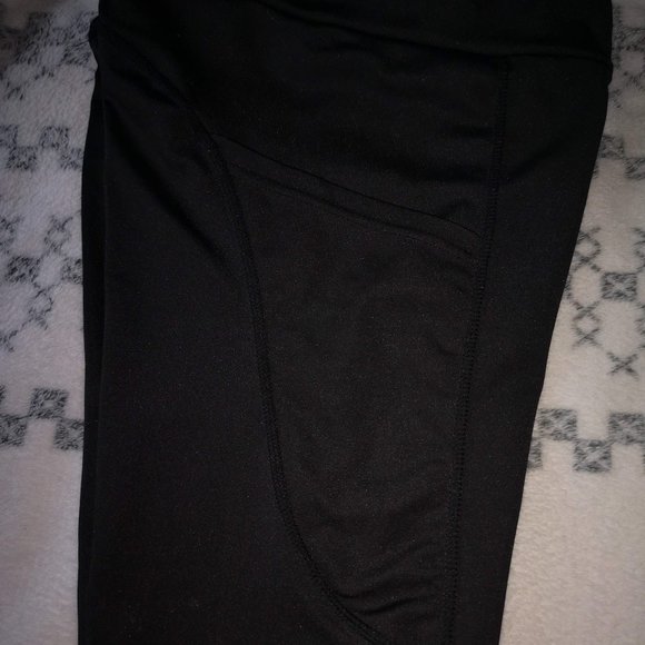 Black leggings with side pocket - Picture 2 of 3